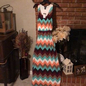 NWT Rue21 Maxi dress. Beautiful rich colors.